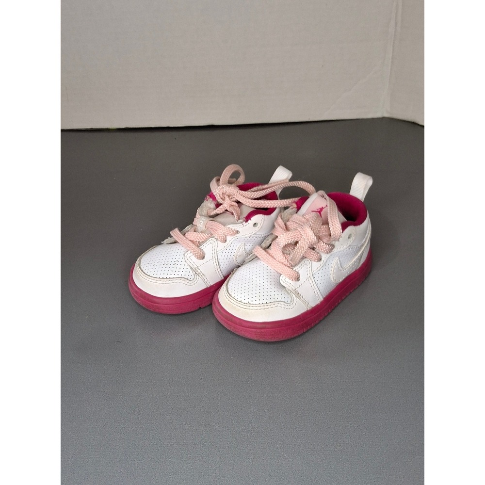 Jordan‎ 1 Mid Toddler White Pink Fuchsia Sneakers 554725-107 Size 4C